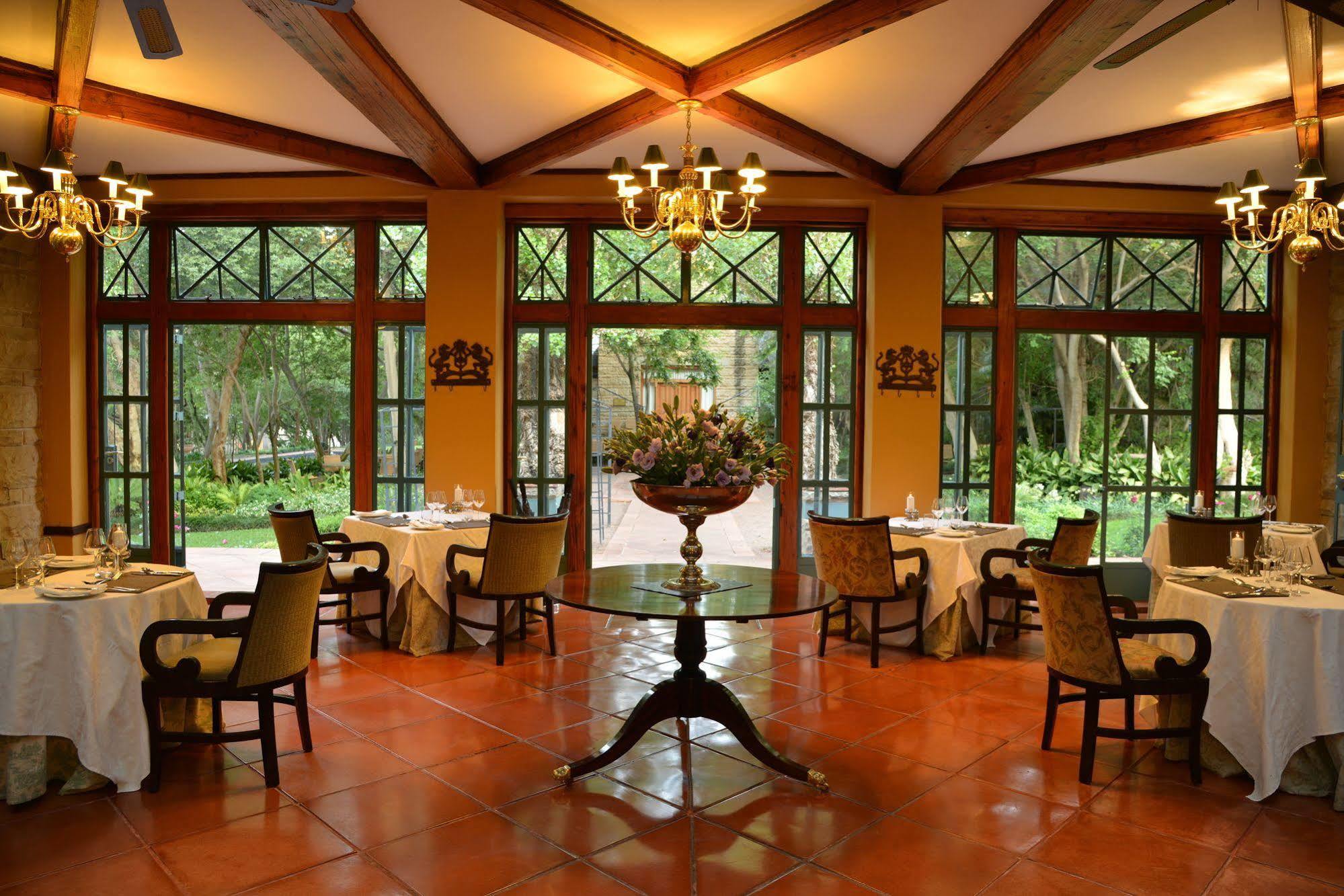 De Hoek Country Hotel Magaliesburg Exterior photo