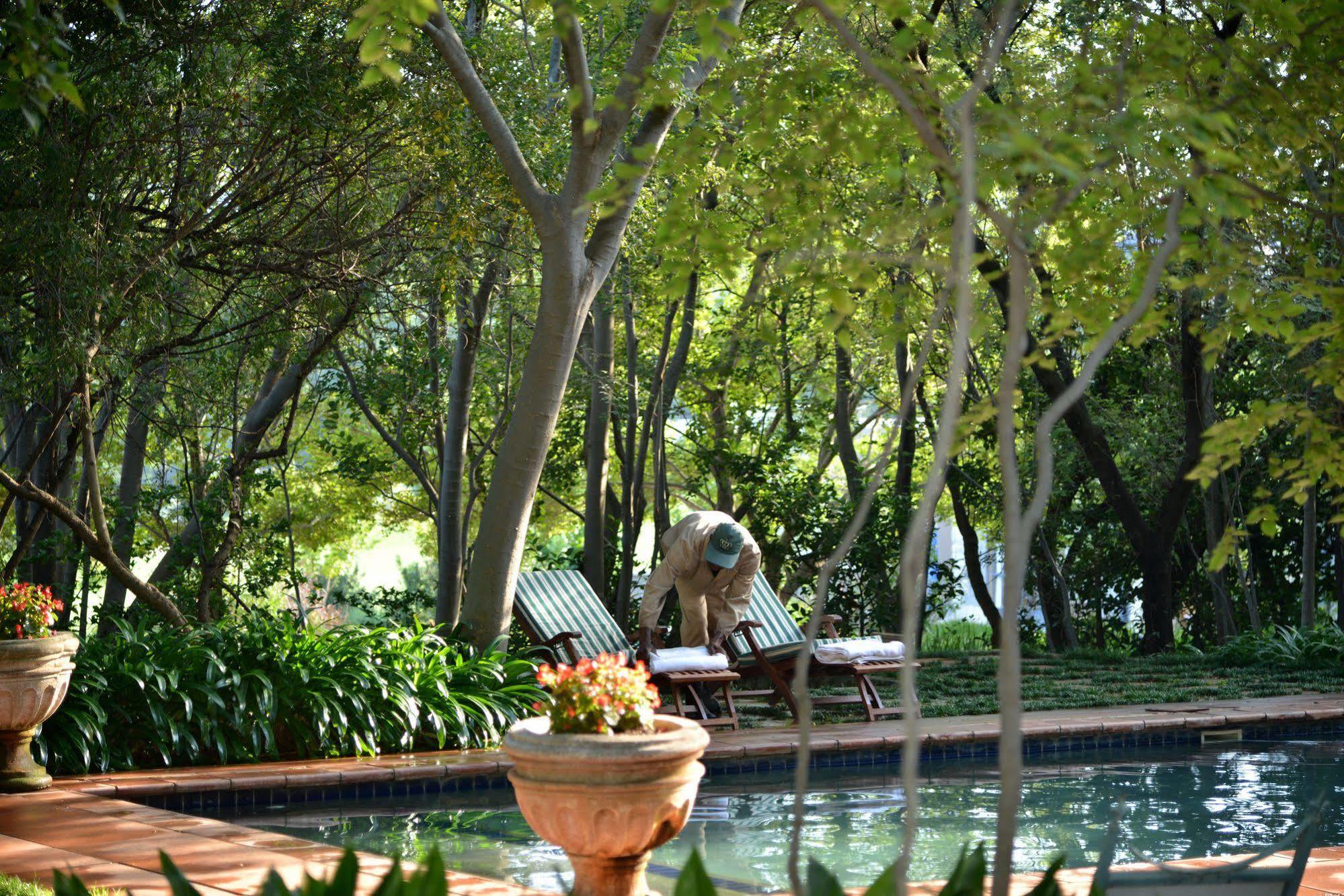 De Hoek Country Hotel Magaliesburg Exterior photo